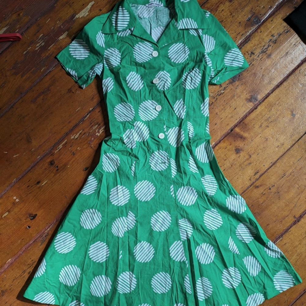 Fenni Sport green dress